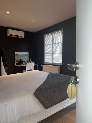 0d218d1c-936a-42ba-ad53-620041a45a9a